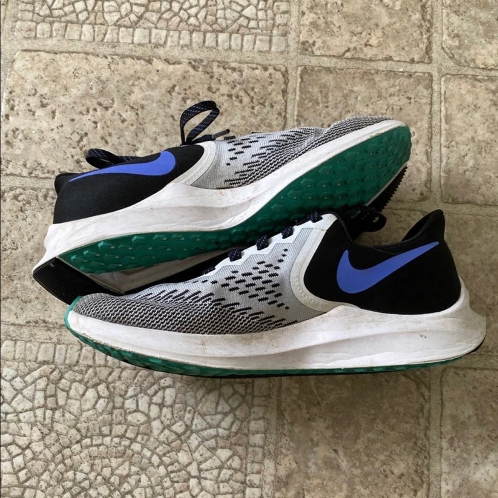 NIKE SHOES